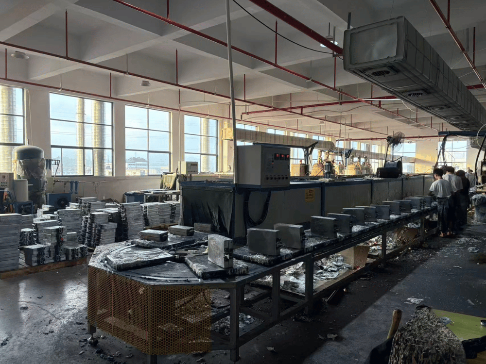 Polyurethane Mold Foaming Oval Production Line Polyurethane Mold Foaming Oval Production Line